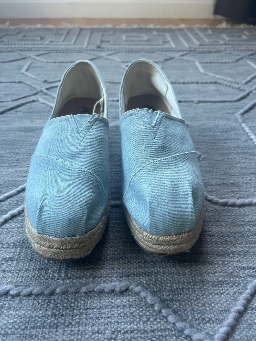 American Eagle Outfitters excellent used